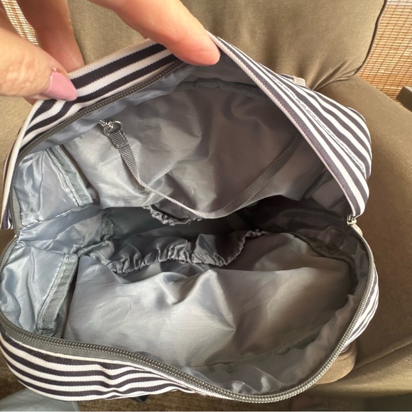 Sable Black & White Striped Backpack Diaper Bag. Excellent conditional INV25/478 - Picture 16 of 16